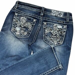 Miss Me Jeans Signature Straight Stretch Jeans 27 Rhinestones JE3074FTR MK 800